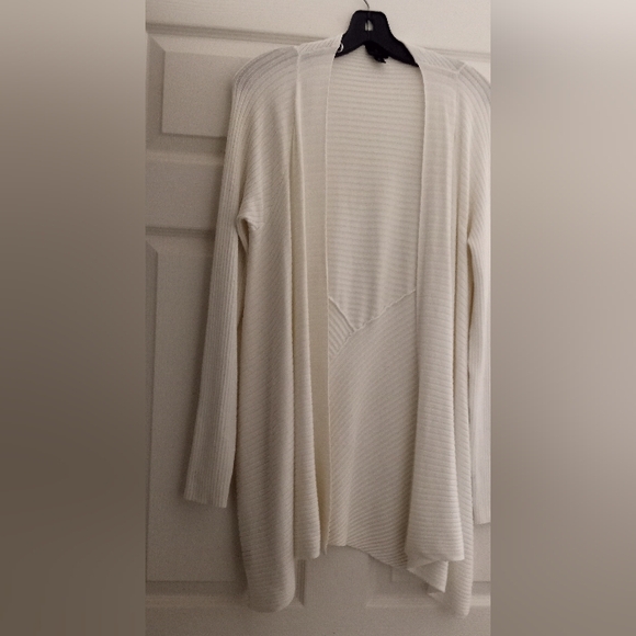 Worthington Waterfall Front Peplum Open Asymmetric Cardigan Sweater - Size: L - Picture 7 of 9